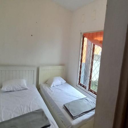 Oyo 90974 Homestay Golo Koe Sejahtera Labuan Bajo Dış mekan fotoğraf