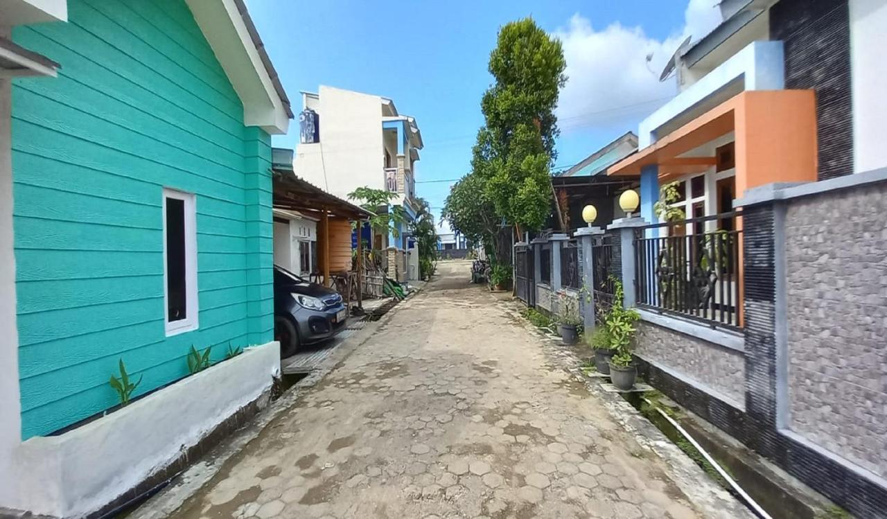 Oyo 90974 Homestay Golo Koe Sejahtera Labuan Bajo Dış mekan fotoğraf