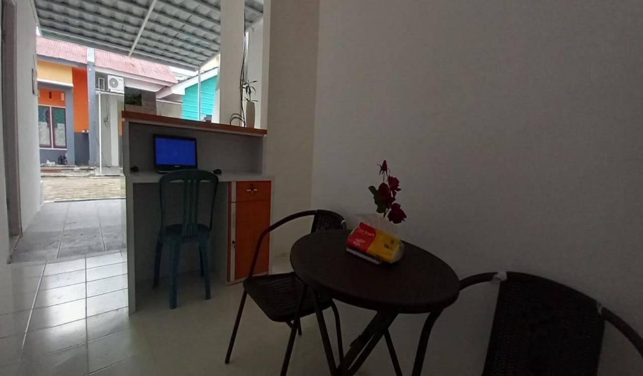 Oyo 90974 Homestay Golo Koe Sejahtera Labuan Bajo Dış mekan fotoğraf
