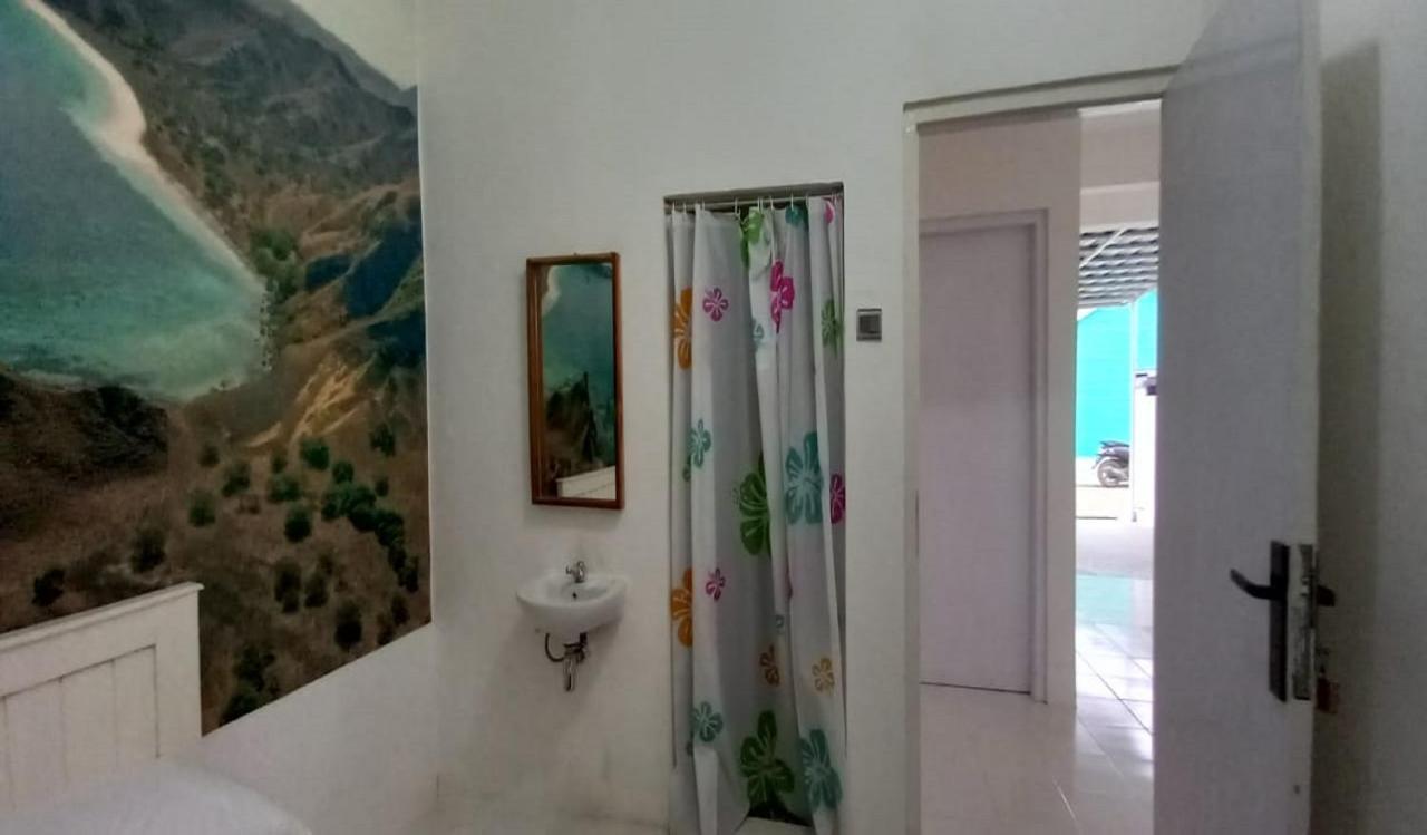Oyo 90974 Homestay Golo Koe Sejahtera Labuan Bajo Dış mekan fotoğraf