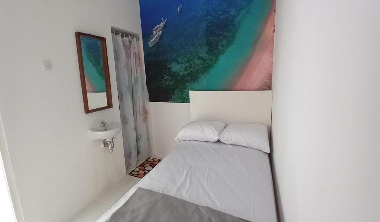 Oyo 90974 Homestay Golo Koe Sejahtera Labuan Bajo Dış mekan fotoğraf
